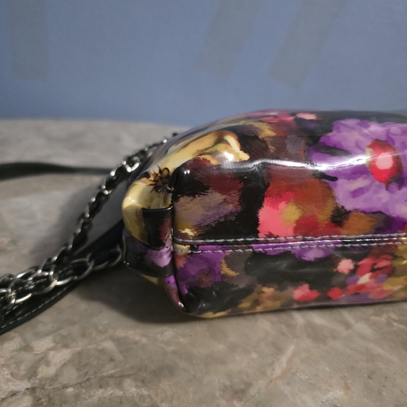 Ellen Tracy Floral Purple & Yellow Vinyl Shoulder Bag - Picture 7 of 12